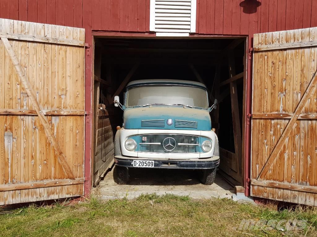 Mercedes-Benz 1113 Tippbil