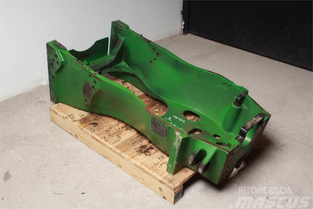 John Deere 7820 Front axle support Chassis og understell