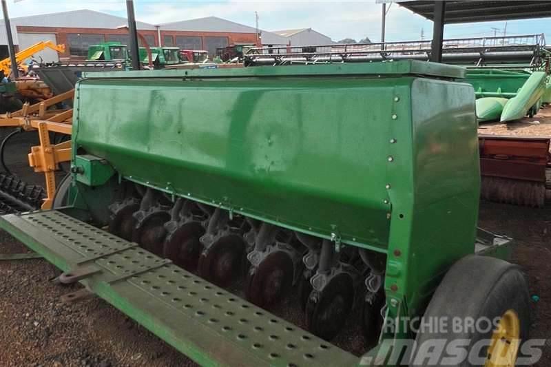 John Deere JD Wheat Planter 3m Andre lastebiler