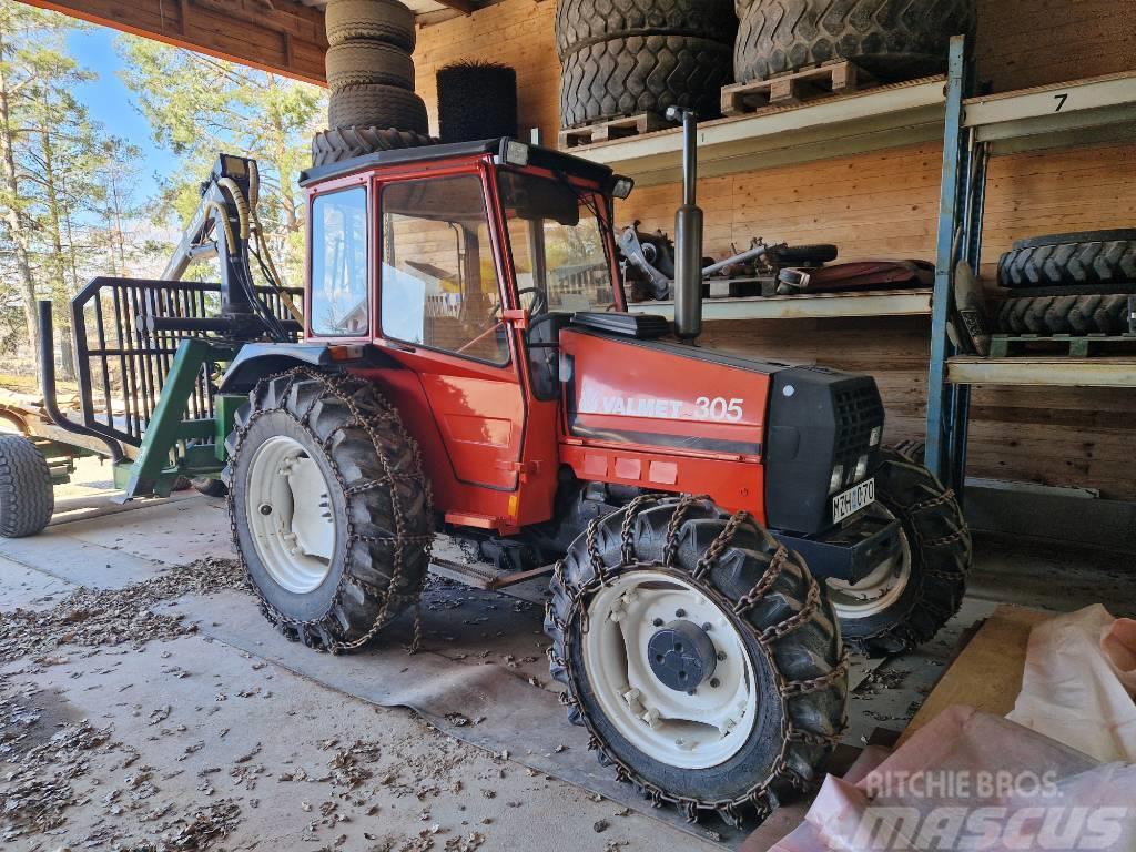 Valmet 305 + Farma5,1-8 Traktorer