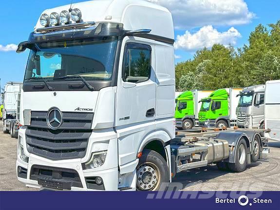 Mercedes-Benz Actros 2558L Containerbil