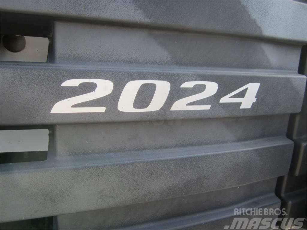 Mercedes-Benz SK 2024 Tippbil