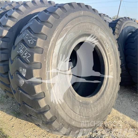 Bridgestone 29.5R35 Dekk, hjul og felger