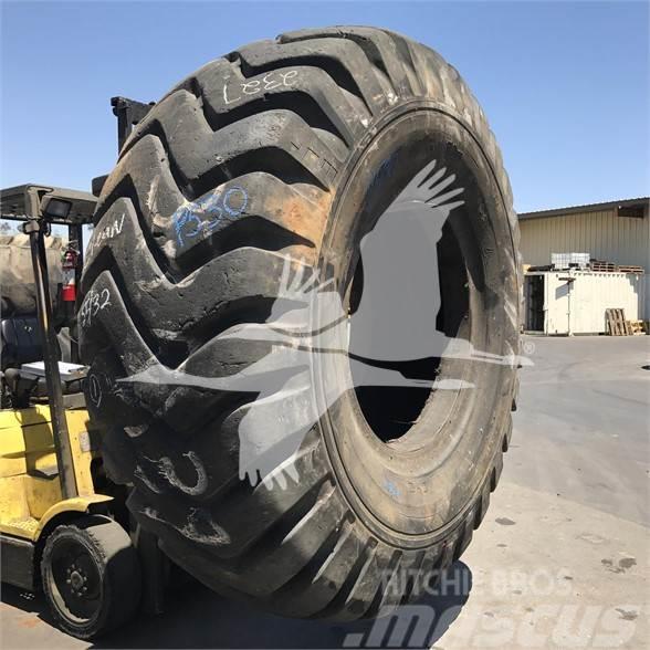 Goodyear 33.5X39 Tyres, wheels and rims