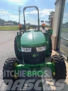 John Deere 4052M Traktorer