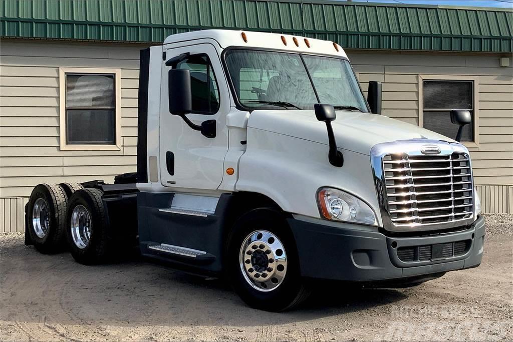 Freightliner Corp. PX113064ST Chassis