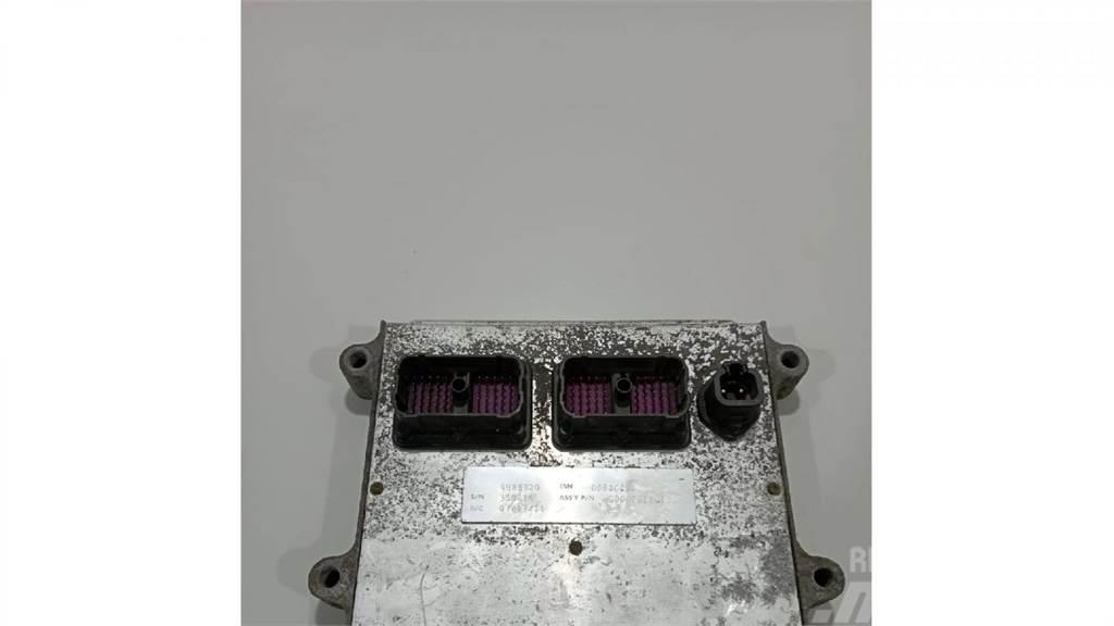 Cummins /Tipo: ISDE Unidade de Controlo Motor Cummins 4988 Electronics