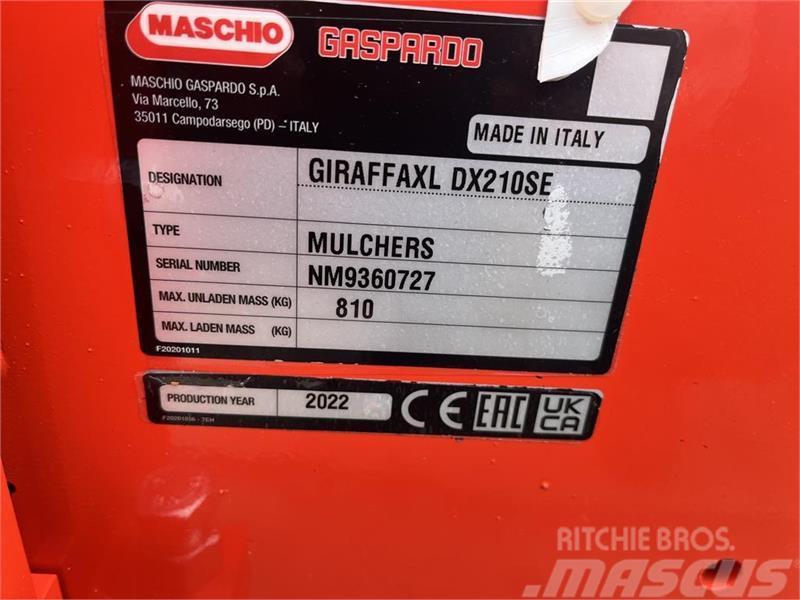 Maschio Giraffa XL 210 SE Afpudser. Slåmaskiner