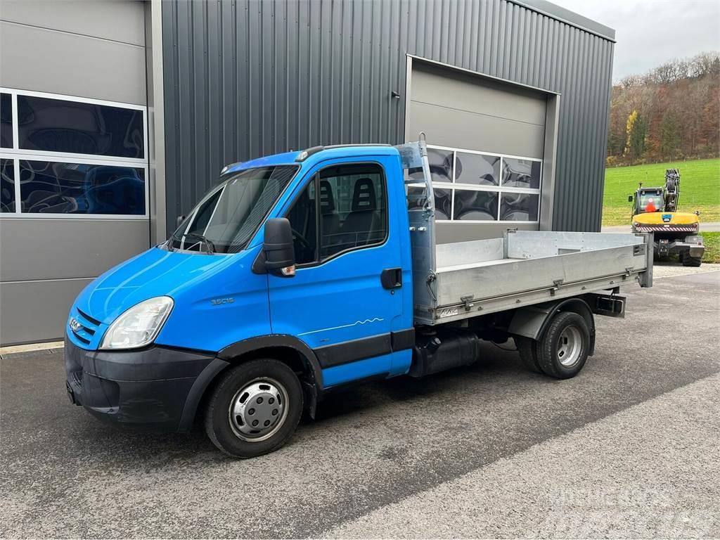 Iveco Daily 35C15 3 old billencs Tippbil