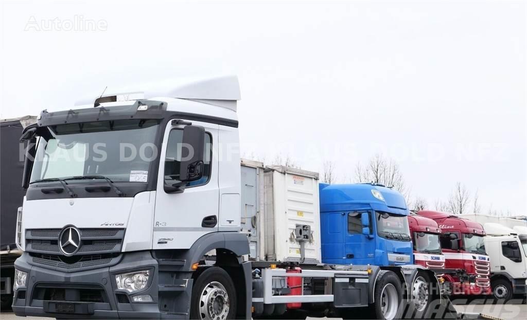 Mercedes-Benz Actros 2540 6x2 BDF Container truck + tail lift Chassis og understell