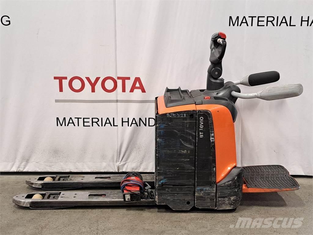 Toyota LPE200 Lavtløftende truck med platform
