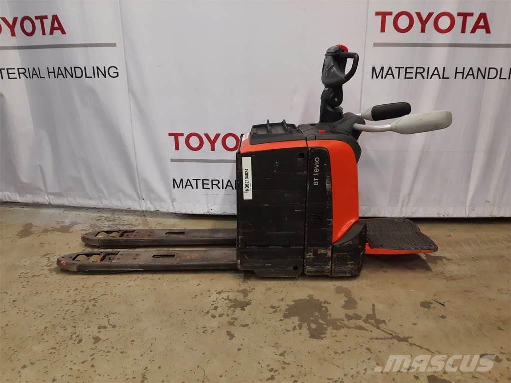 Toyota LPE250 Lavtløftende truck med platform