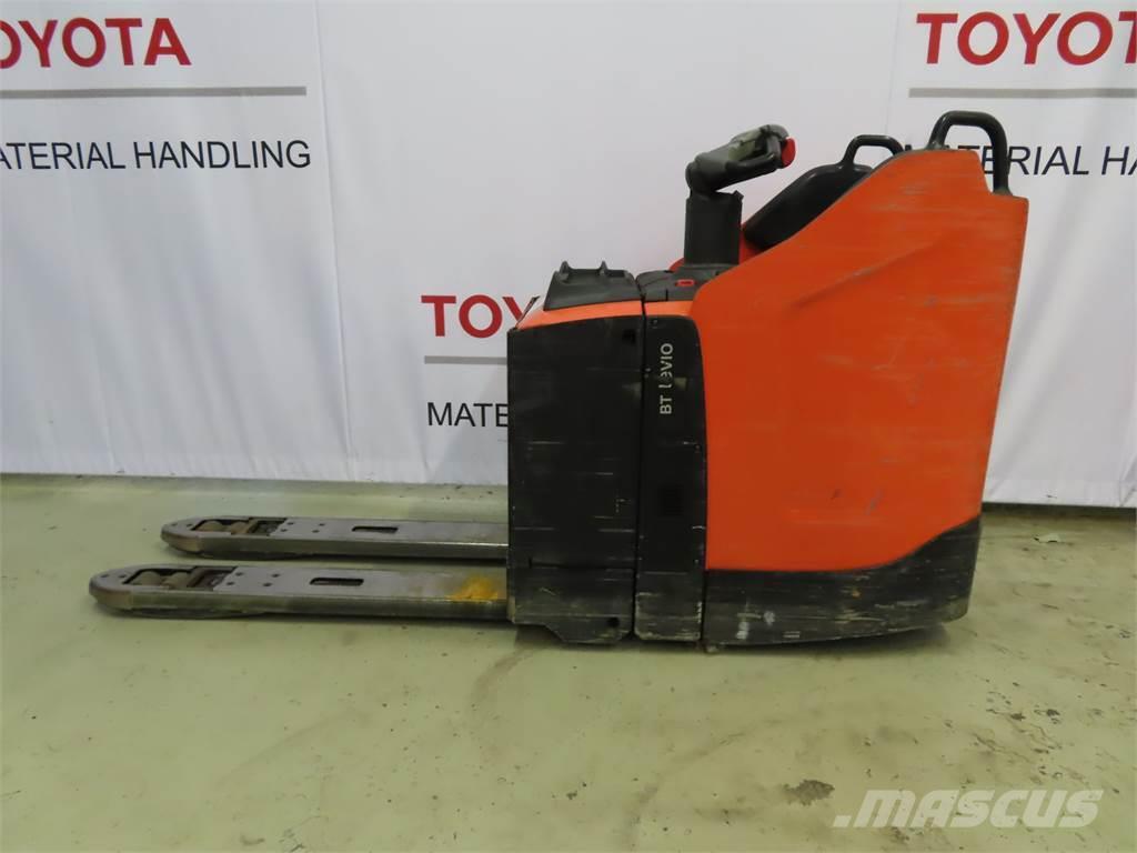 Toyota LPE250 Lavtløftende truck med platform