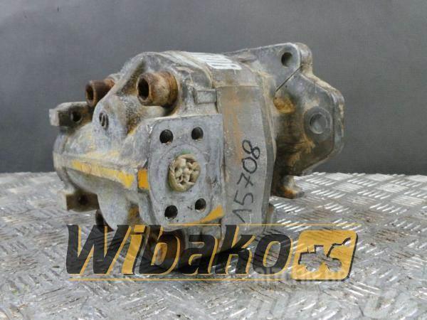 Komatsu Gear pump Komatsu WA400-1 705-11-35010 Andre komponenter