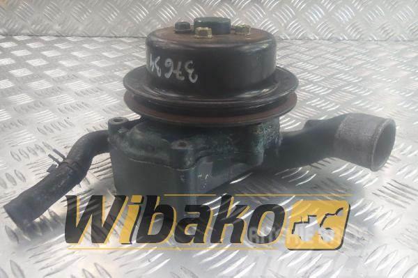 Kubota Water pump Kubota V3300 Andre komponenter
