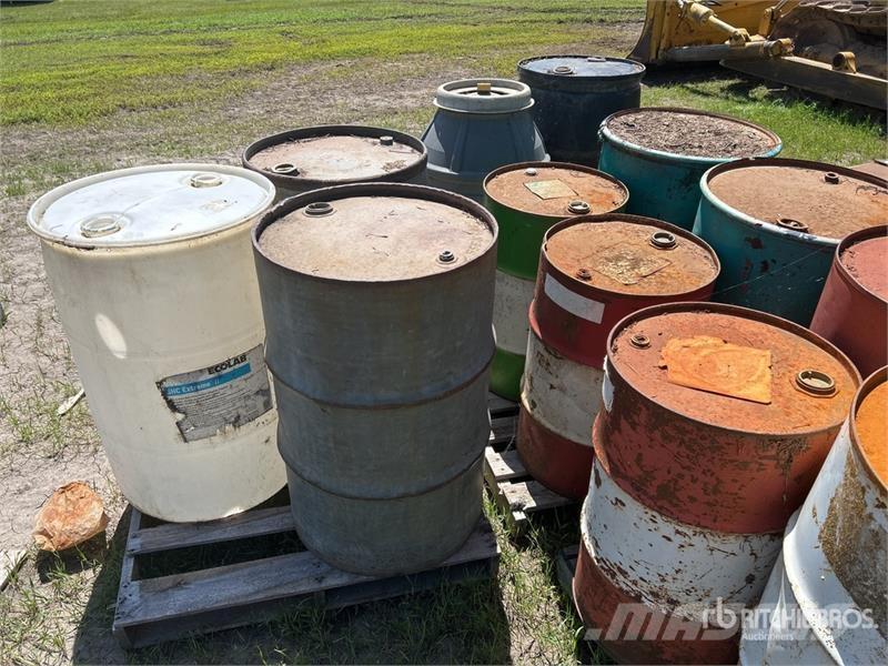 Quantity of (13) Barrels Andre komponenter