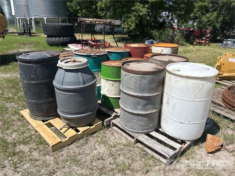 Quantity of (13) Barrels Andre komponenter