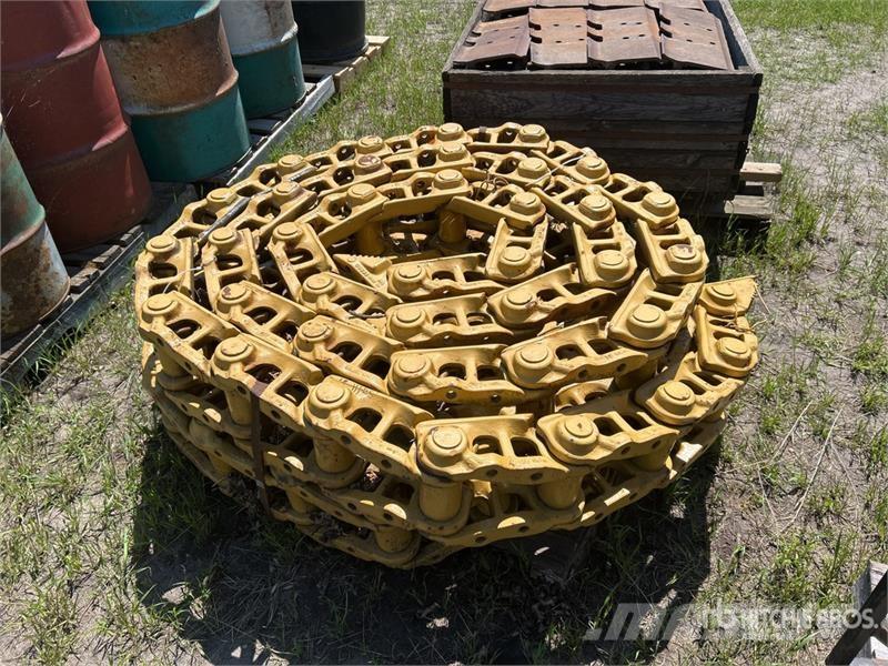 Quantity of (2) Berco Track Chain - Fits Cat D7E, Andre komponenter