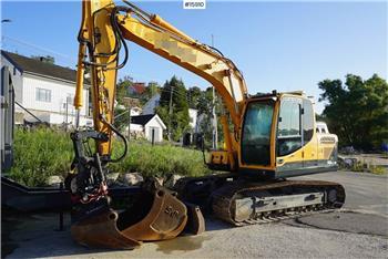 Hyundai 140LC-9A tilt and two buckets