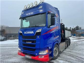 Scania S650 Tridem hook truck w/ 2019 Crane bed w/ 26 t/m