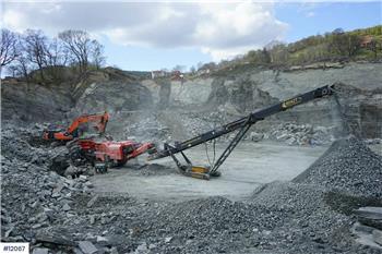 Terex Finlay J-1175 Jaw crusher with magnetic band. Few hours