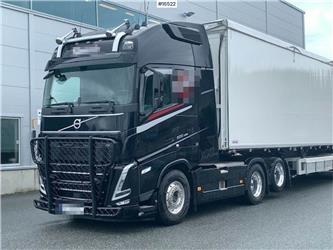 Volvo FH500 6x2 truck with hyd. XXL cabin and only 56,50