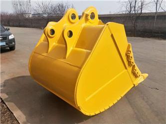 Komatsu PC700 digging bucket