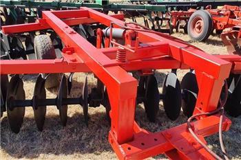 BPI 12x12 24 Hydraulic disc harrow