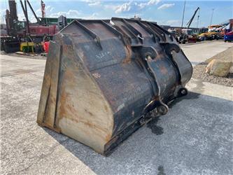 ABL Loading bucket 320cm Volvo L180 connection