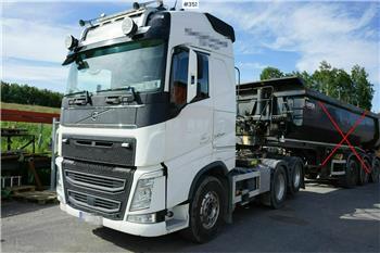 Volvo FH 540 6x4 Combi with asphalt tipper box and trail