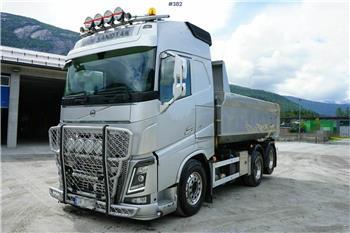 Volvo FH750 6x2 Tipper truck with aluminium rims.