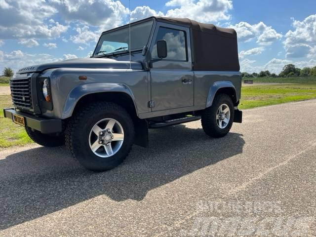 Land Rover Defender Iconic Edition 2017 only 8888 km Personbiler