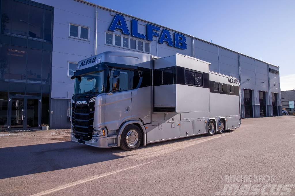 Scania V8 Hästlastbil med uppskjut och utskjut ALFAB Limi Dyretransport