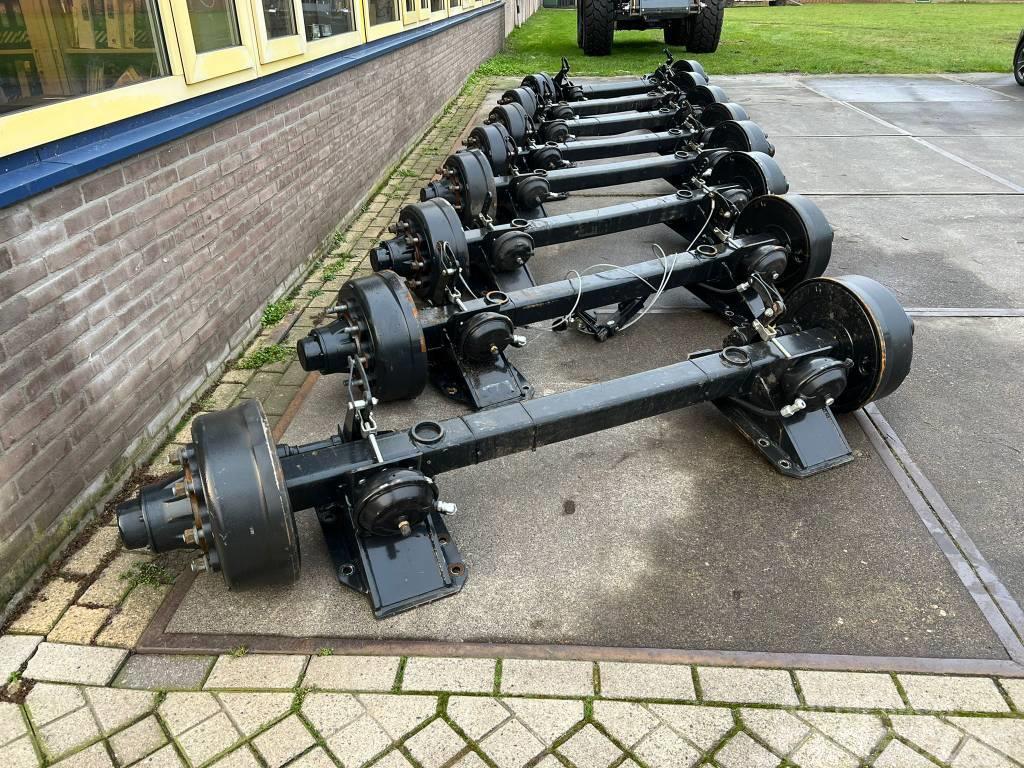  Colaert 8X agriculture axle 110 X 110 210X track w Chassis og understell