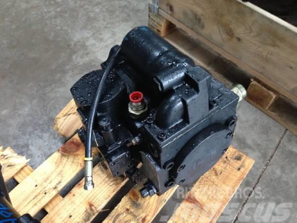 John Deere 1470D Trans pump F062534 Hydraulikk