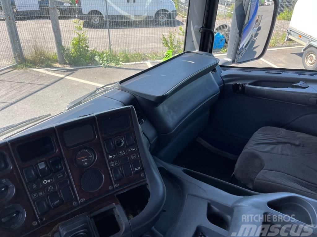 Scania P 94 GB Chassis