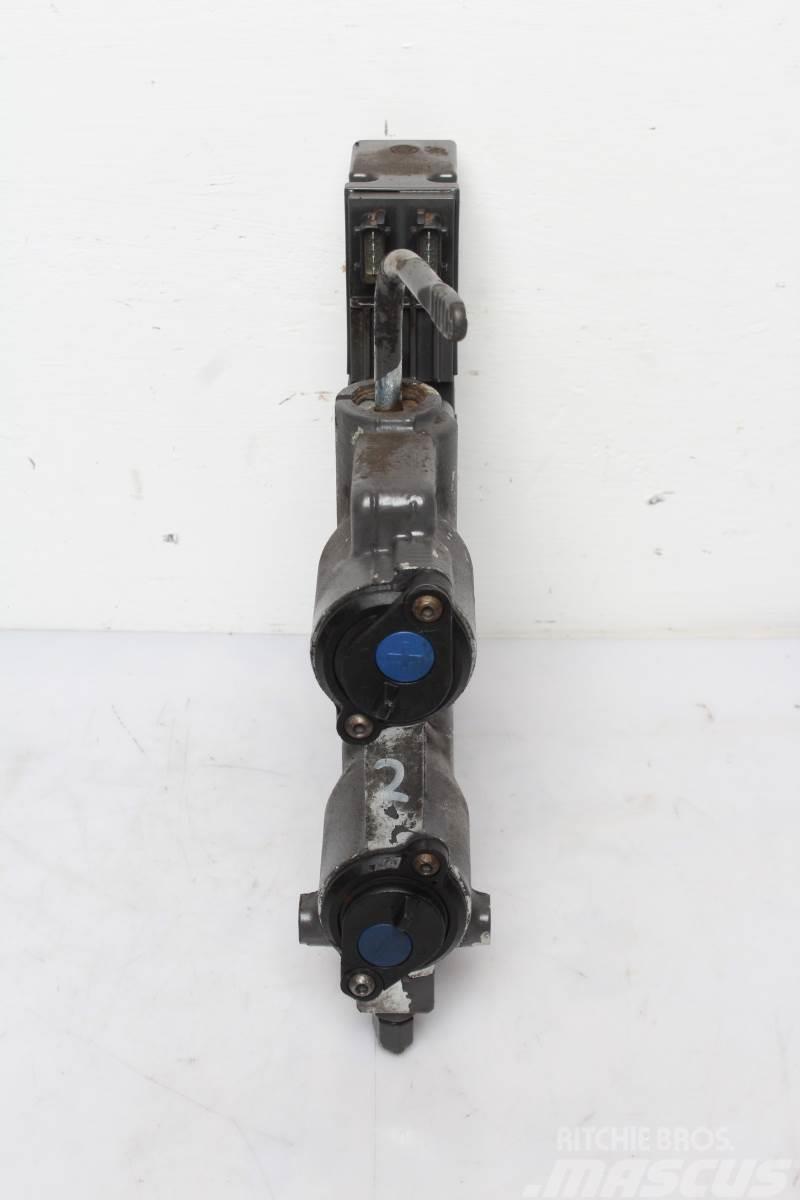 Valtra S374 Remote control valve Hydraulikk