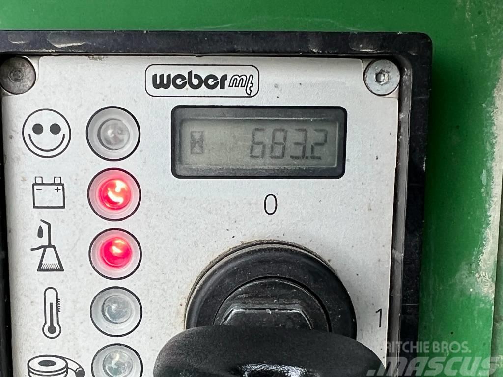 Weber CR8 - Excellent Condition / Low Hours Vibroplater