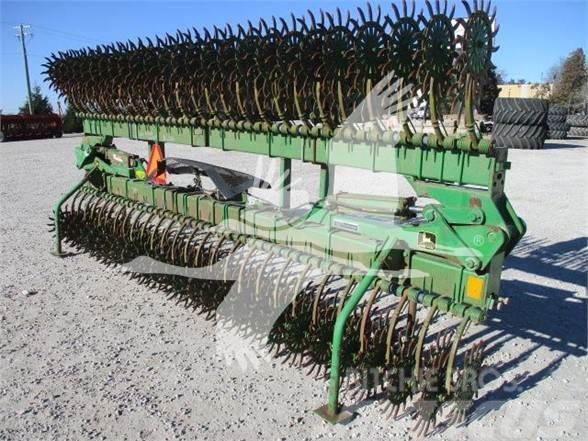 John Deere 400 Andre Jordforbedrings maskiner og ekstrautstyr