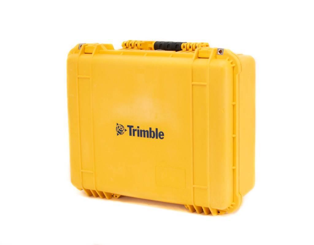 Trimble Dual SPS985 900 MHz GPS Base/Rover Receiver Kit Andre komponenter