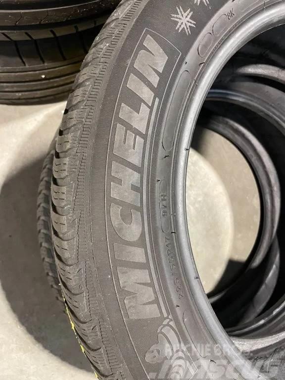 Michelin *Alpine5 *225/55 R 17 Dekk, hjul og felger