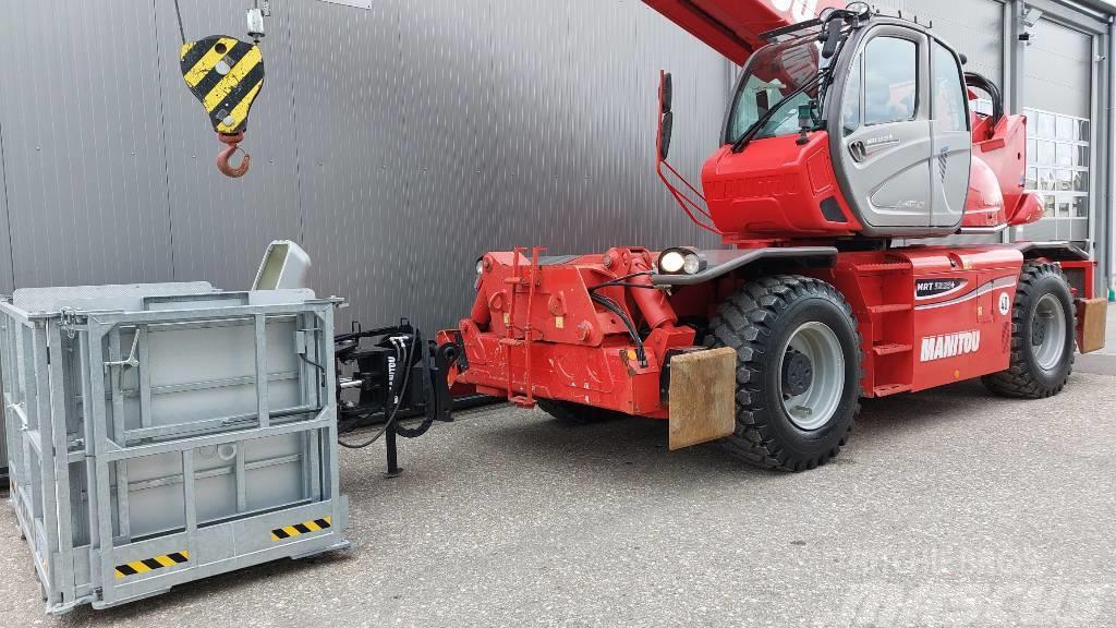 Manitou MRT 3255 / with 5to. winch and man basket PSE4400/ Teleskoplastere
