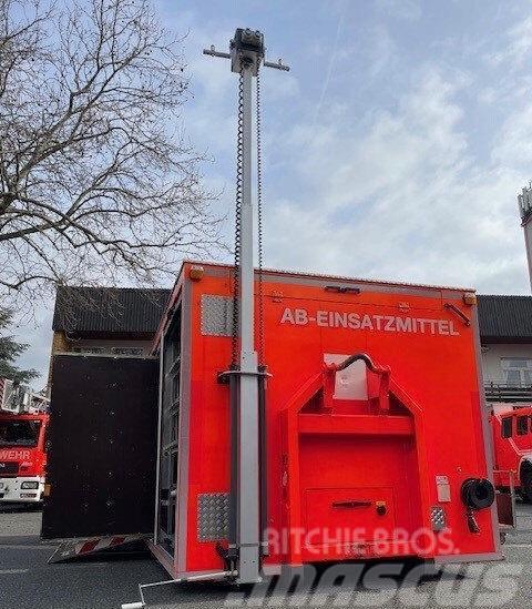  Abrollcontainer Werkstattcontainer Feuerwehr Spesial containere