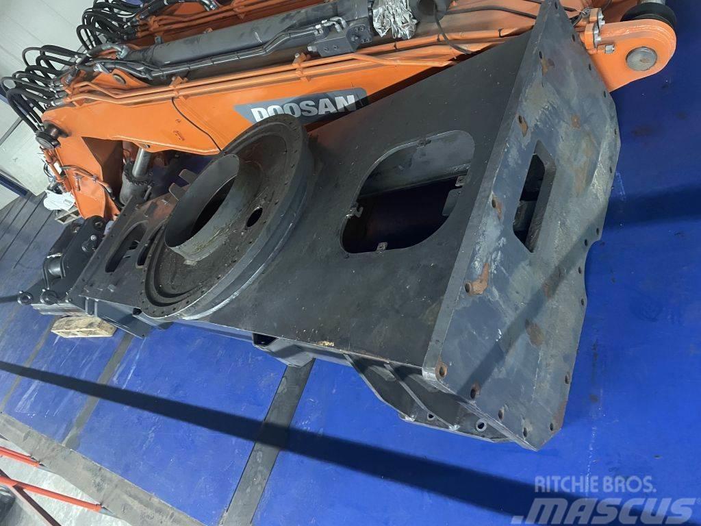 Doosan DX190W chassis Chassis og understell