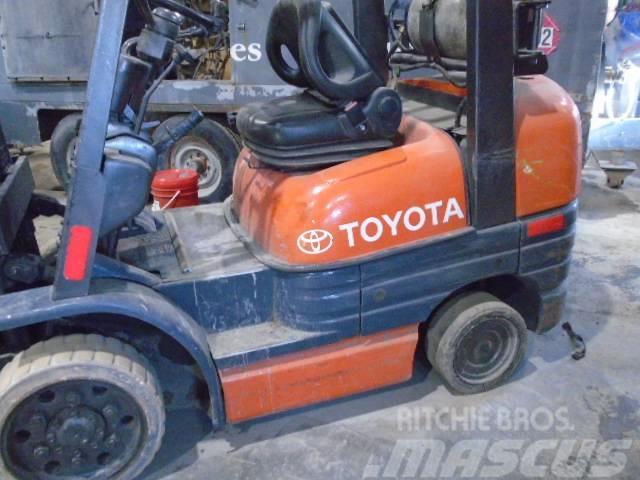 Toyota 52-6 FG U 30 Terrenggående gaffeltruck