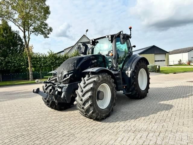 Valtra T235 Direct Smart Touch TWINTRAC! 745 HOURS Traktorer