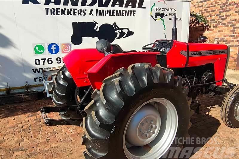 Massey Ferguson 245 Traktorer