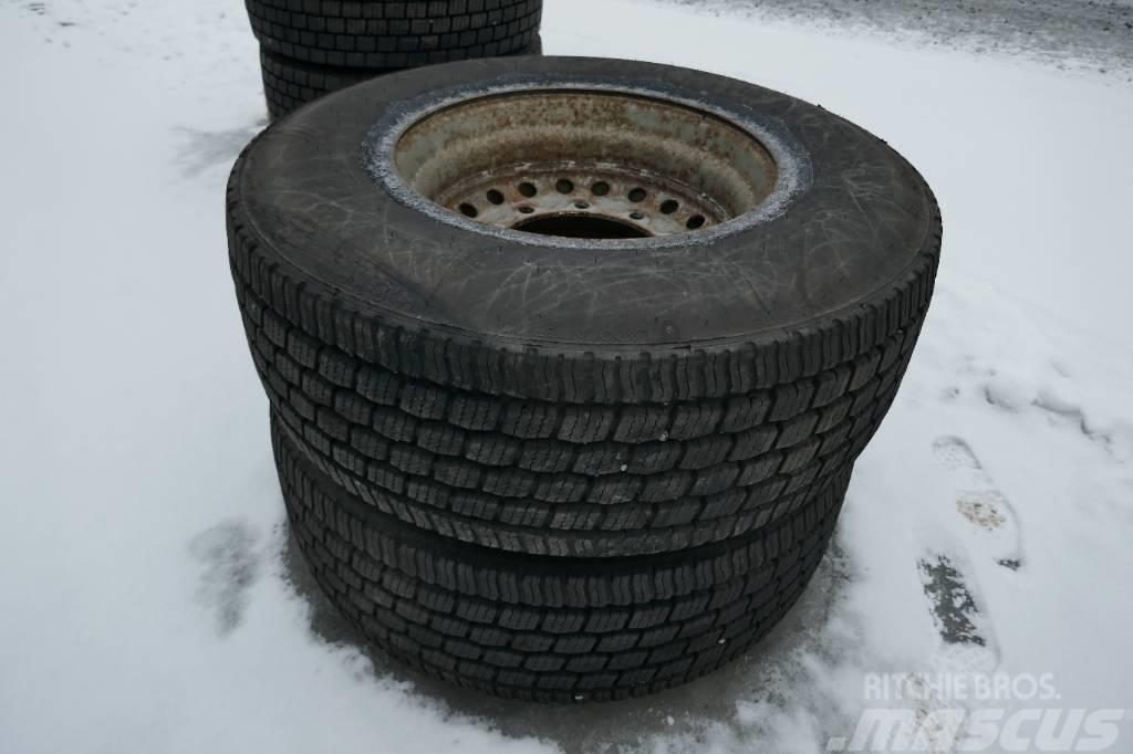  Vinterdäck 385 Michelin Dekk, hjul og felger