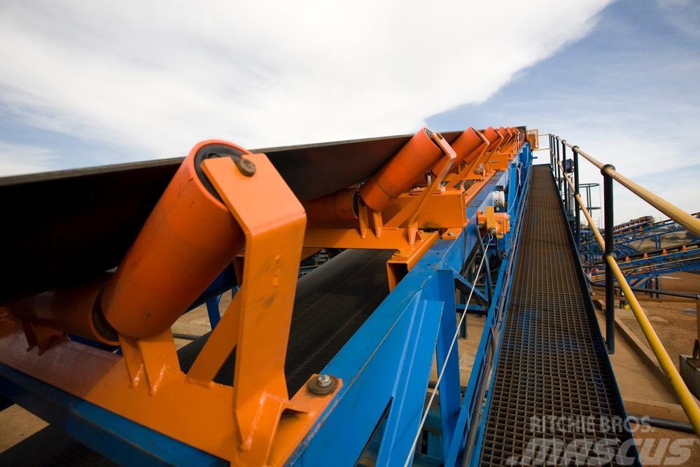 Kinglink belt conveyor for aggregates transport Annet