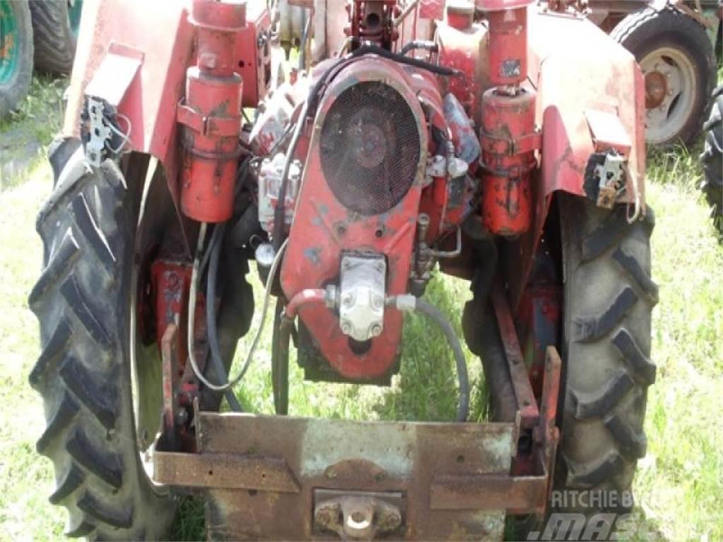 Fortschritt GT 124 Traktorer